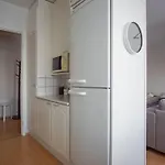 Cozy Two-room In The Center Appartamento Oulu
