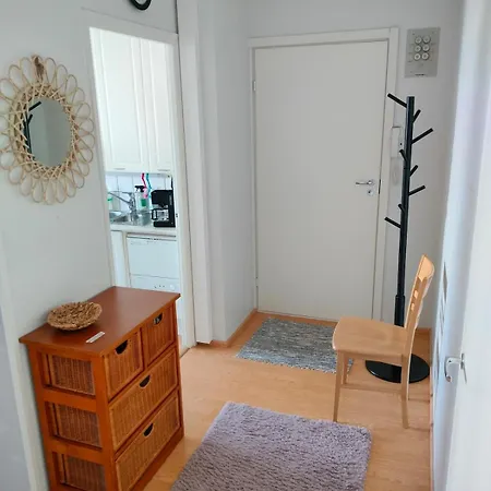 Cozy Two-room In The Center Appartamento Oulu